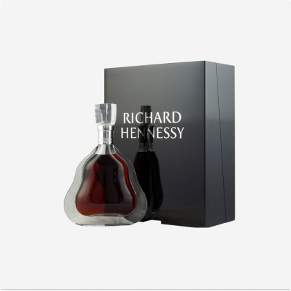 Coniac Hennessy Richard gift box 0.7 l